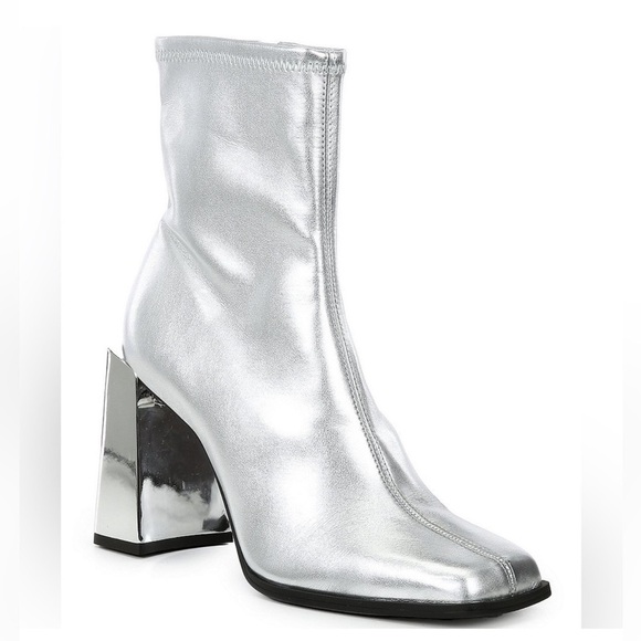 Border-Line Stretch Red Metallic Block Heel Booties 🫧 - Picture 3 of 9